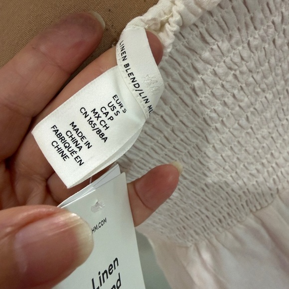 H&M White Mini Dress with Black Detailing - Picture 8 of 11